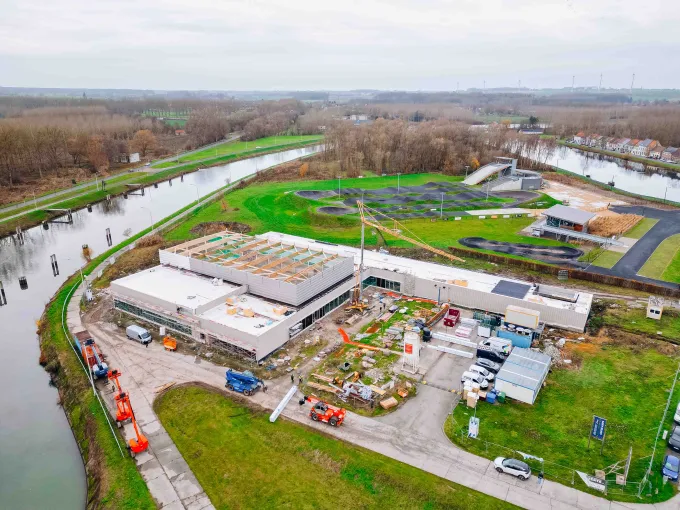 Vue de l'extérieur du projet Peronnes salle de sport