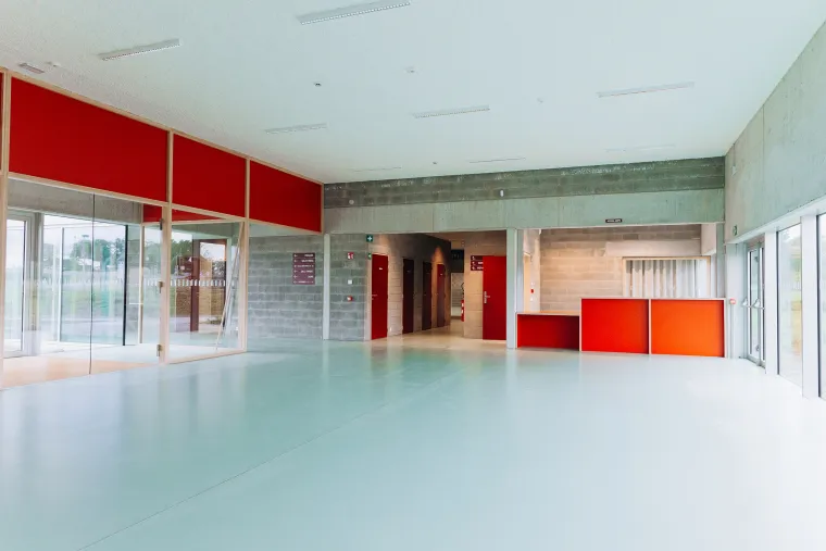 Chantier de peronnes hall sportif